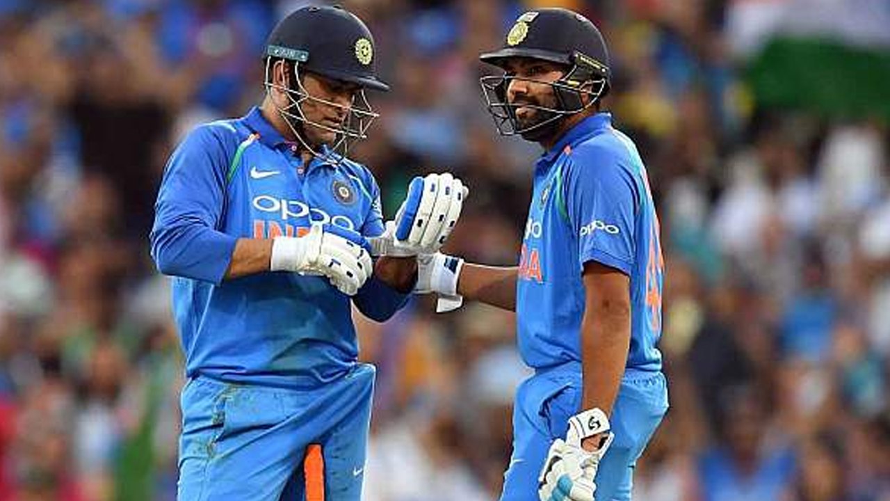 India v/s Australia :  ಎಂ ಎಸ್. ಧೋನಿ ಭಾರತದ ಸೋಲಿಗೆ ಕಾರಣವಂತೆ  | Oneindia Kannada