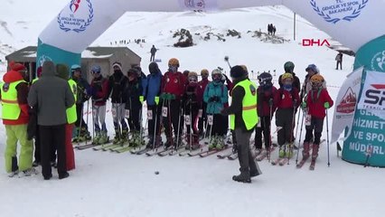 Spor Zigana Dağı'nda Kayak Şampiyonası Heyecanı