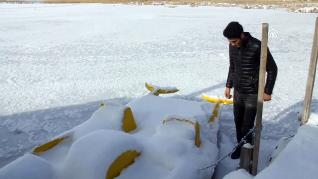 Hafik Gölü'nde buz kalınlığı 13 santimetre - SİVAS