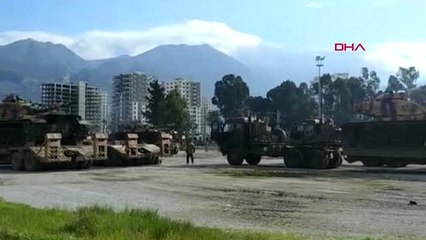 Hatay'dan Sınıra Askeri Araç Sevkiyatı