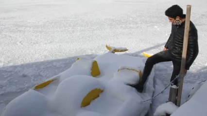 Hafik Gölü'nde Buz Kalınlığı 13 Santimetre