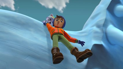 إفريست على جبل الجليد.. شاهد الفيديو