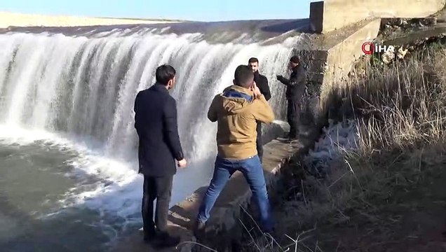 Gercüş Kırkat Gölet’i doluluk oranında yüzde 100'ü aşınca taştı