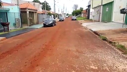 ‘Rua improvisada’ causa transtorno no Bairro Canadá
