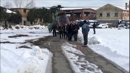 Pas apelit në Report TV helikopteri i FA evakuon mësuesit e bllokuar nga bora në Dukagjin