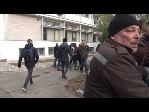 Studentët në të ftohtë dhe pa ushqime, ngujohet edhe Mjekësia - News, Lajme - Vizion Plus