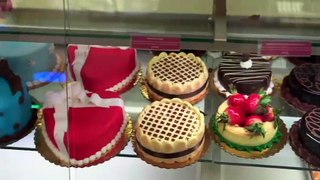 The Best Way To A Woman’s Heart, Is To Bake Your Way Into It | Cake Boss | TLCTVUK