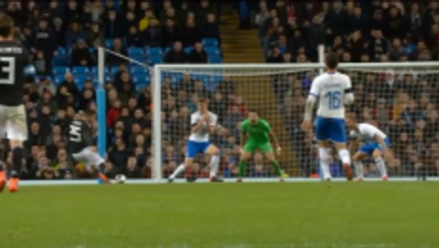 Banega and Lanzini score as Argentina fires Italy