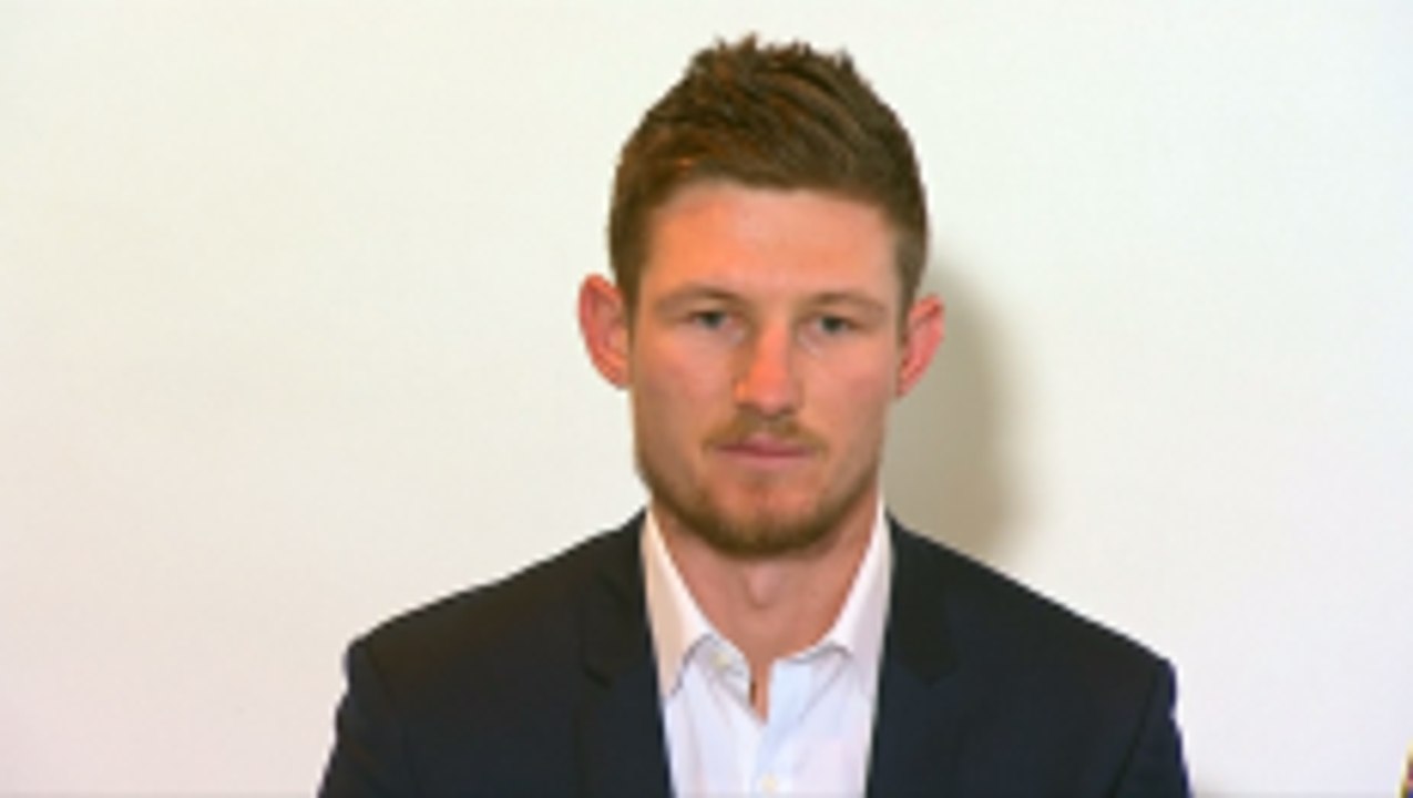 Bancroft sorry for sticky tape lie