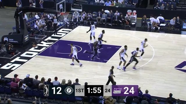 Anthony Walker skies for the big oop