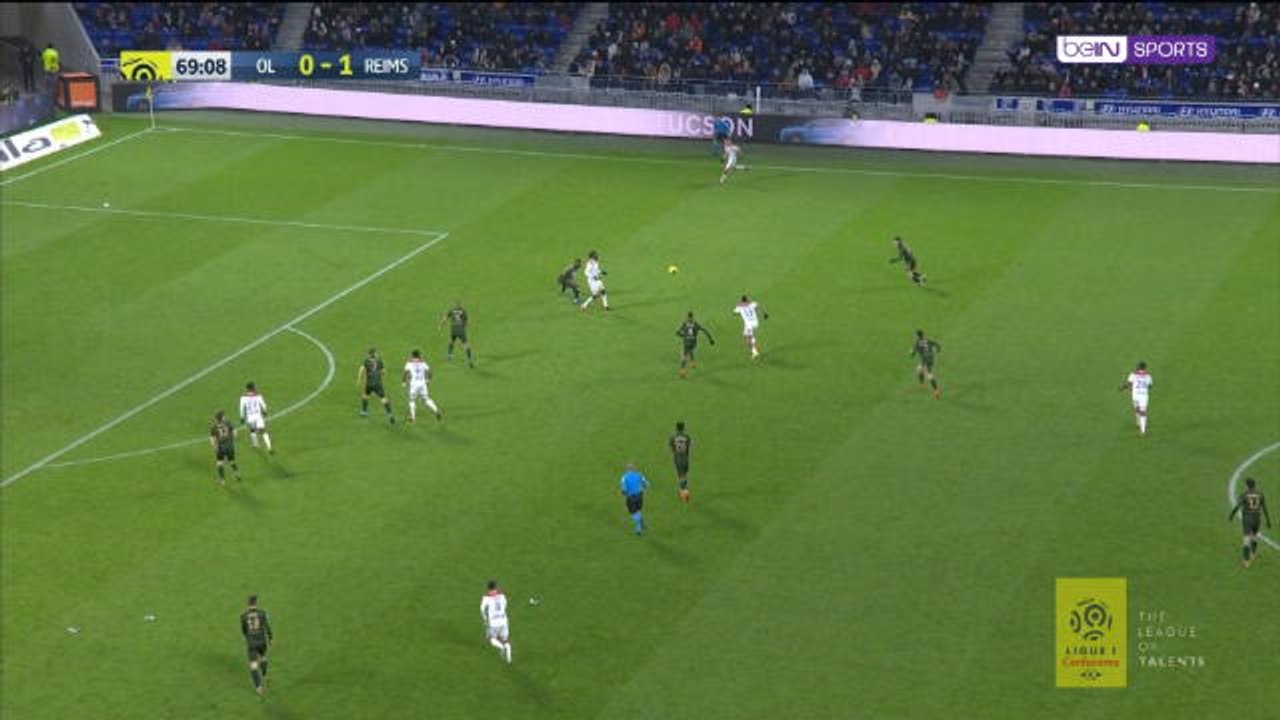 Bertrand Traoré finishes a superb team goal