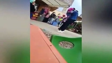 Gara-gara peluk lelaki, Universiti Al-Azhar buang pelajar wanita