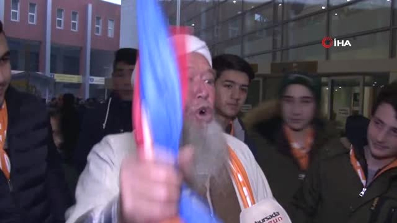 Bursalı Mehmet Amca'nın Erdoğan Sevgisi- AK Parti'nin Bursa Adaylarının Tanıtıldığı Toplantının...