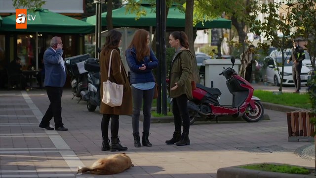 Kızlar bijuteride! - Kırgın Çiçekler 100.Bölüm