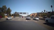 Collision sur l'autoroute après qu'un chauffeur perd le contrôle de son véhicule