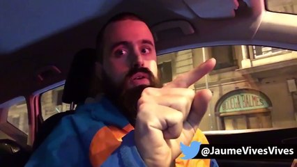 Jaume Vives desafía a los CDR que atacaron a VOX con el himno de la Guardia Civil