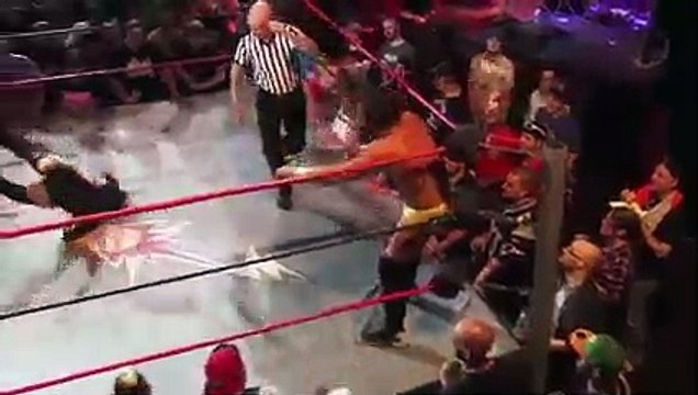Joey Ryan vs. Karlee Catrina Perez in an Intergender Wrestling Match ( 240 X 426 )