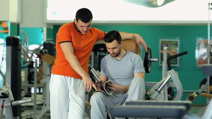 Man And Trainer - Talen Singer