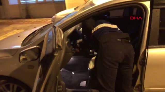 Mersin Lavaş Ekmeği İçinde Esrar Satarken Yakalandılar