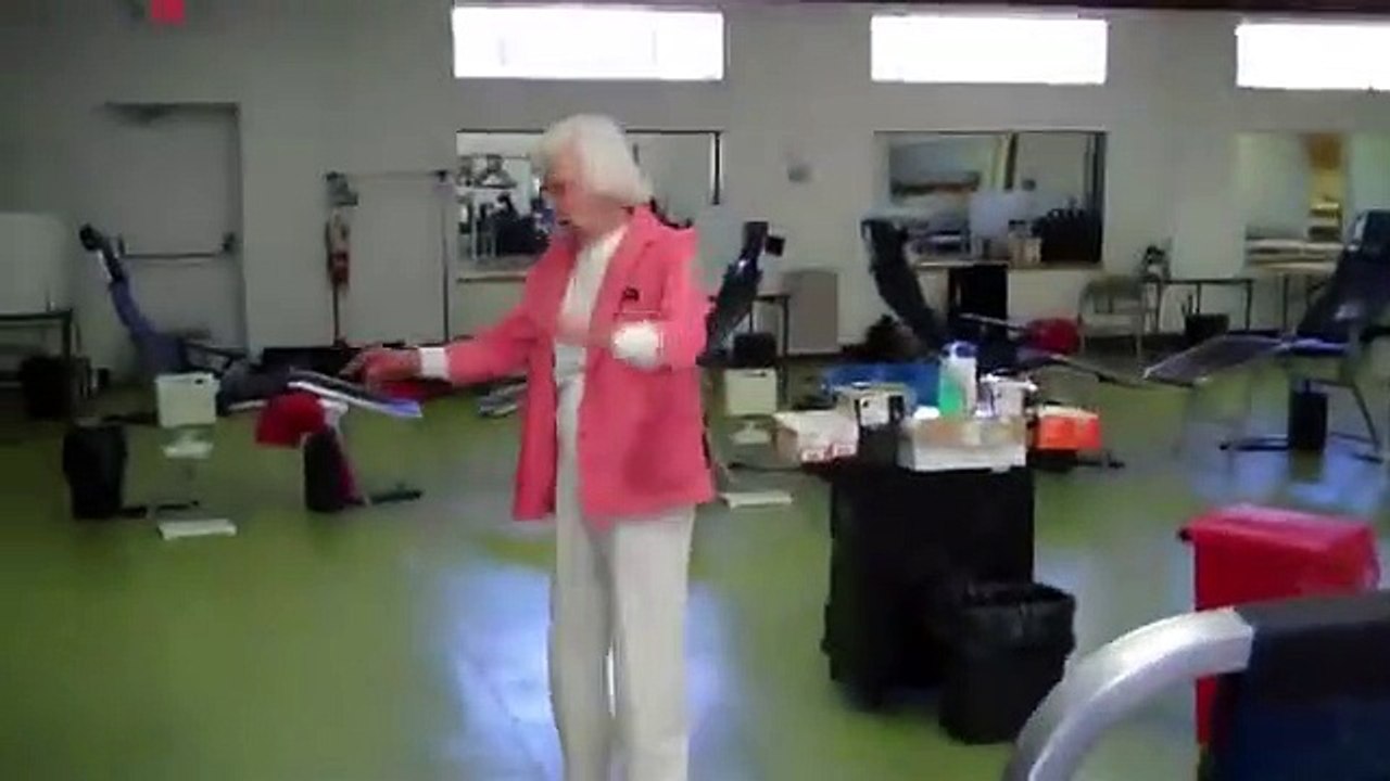 Cette grand mère à la pêche !