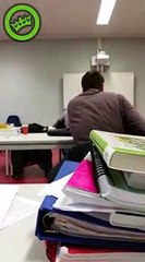 Une blague unique des eleves à leur prof