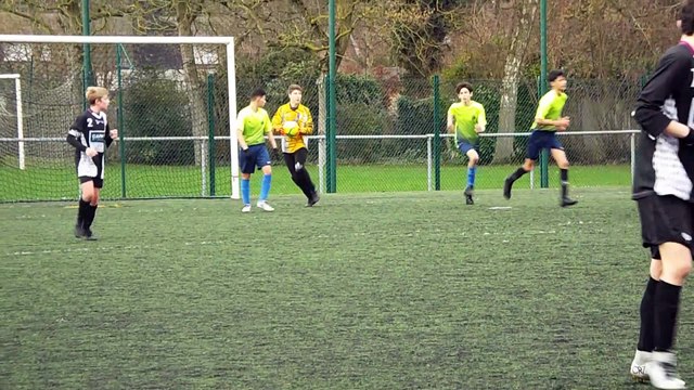 Championnat U16 D1. LAMBERSART - MONS : 3 - 4 (1-2)