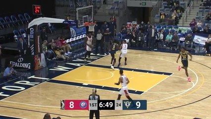 Demetrius Denzel-Dyson throws it down!