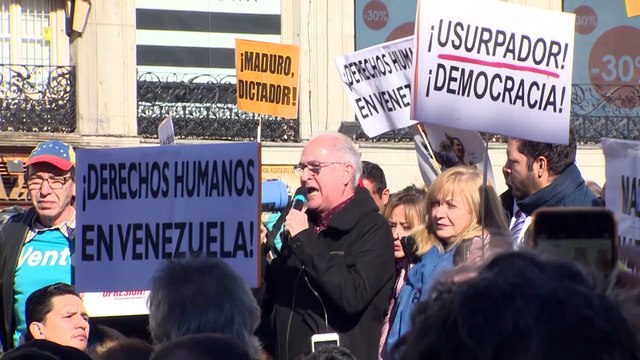 Venezolanos se concentran en Madrid contra Nicolás Maduro