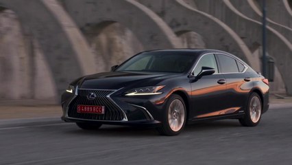 The new Lexus ES 300h RC 300h Clip