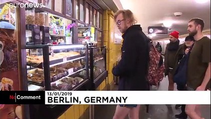 New York ve Berlin'de 'Pantolonsuz Metro Günü'