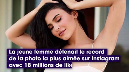 Kylie Jenner : son record de likes sur Instagram battu par un œuf, elle réagit avec le message parfait !
