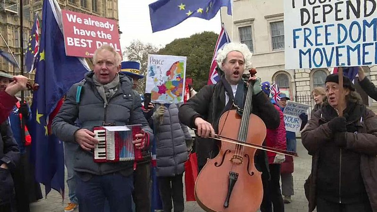 Britische Juden beantragen deutschen Pass