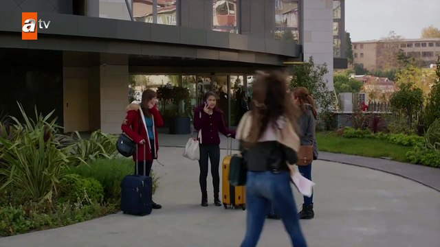 Sokakta kalan kızlar! - Kırgın Çiçekler 101.Bölüm