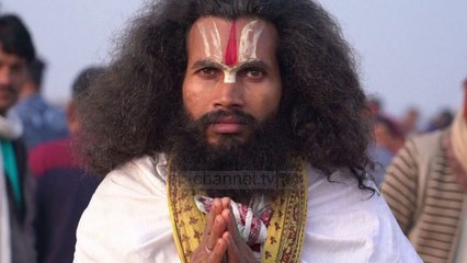 Indi, mbahet festivali më i madh i zhytjes në ujërat e shenjtë - Top Channel Albania - News - Lajme