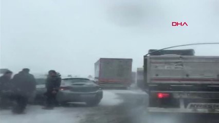 Karabük'te Kar Yağışı Ulaşımı Etkiliyor