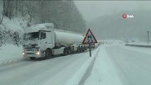 Bolu Dağı'nda Ulaşıma Kar Engeli: D-100 Karayolu Ulaşıma Kapandı