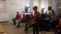 Binche: Ateliers d'initiation au tambour pour les enfants au Musée international du Carnaval et du Masque