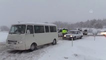 Yoğun Kar Ulaşımı Olumsuz Etkiledi (2)