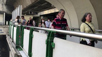 Tajlandë, ngrihen avionë për të “mbjellë” re  - Top Channel Albania - News - Lajme