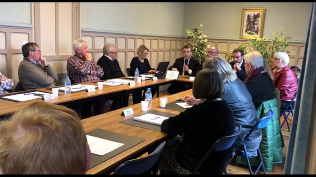 Macron veut responsabiliser les gens en situation de difficulté, parce qu'il y en a qui font bien, il y en a qui déconnent