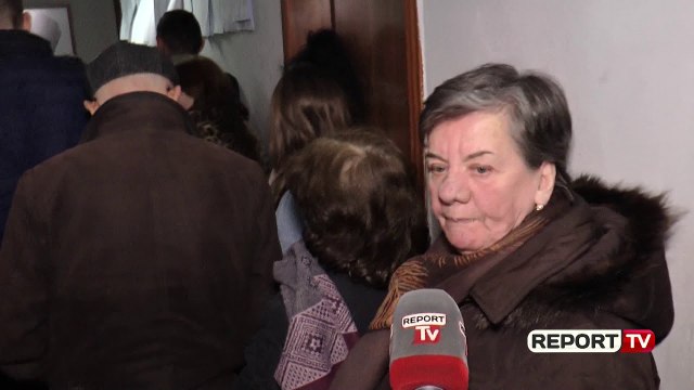 Report Tv-Skadimi i kartave të identitetit/ Dyndje në zyrat e Gjendjeve Civile
