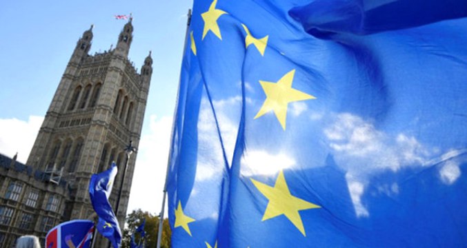 Son Dakika! İngiltere Parlamentosu, Başbakan May'in AB ile Vardığı Brexit Anlaşması'nı Reddetti