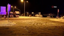 Kardan Kapanan Karayolu 7 Saatte Açıldı