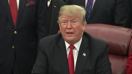 트럼프 "펠로시 왜 봉급 받나?" 또 셧다운 책임론 압박 / YTN