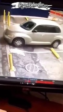 Gençler Ehliyet Ruhsat ve Emzikleri Görelim