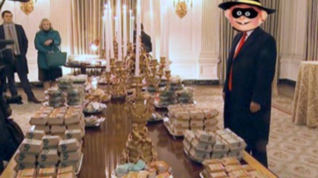 Twitter GRILLS Donald Trump After He Serves Up Fast Food Burgers To The Visiting Clemson Tigers!