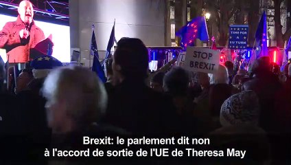 Brexit: réactions devant le Parlement après le rejet de l'accord