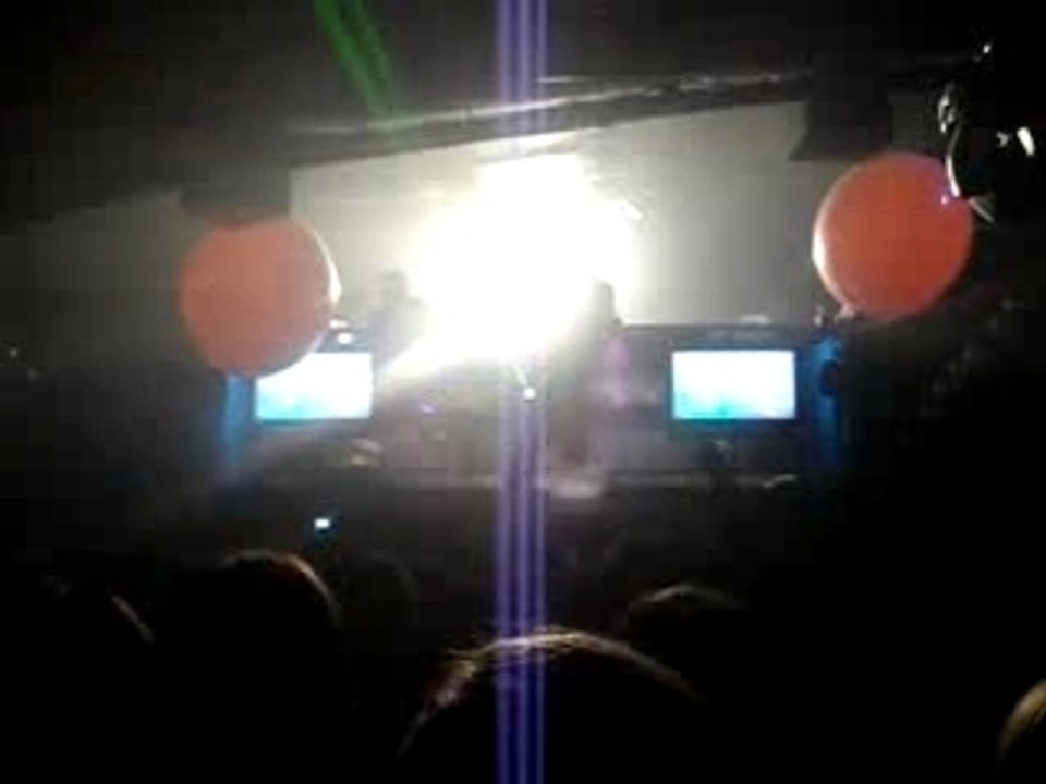 MOV00082