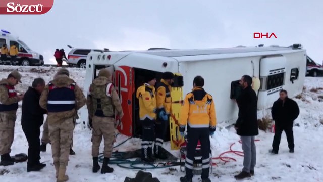 Sivas' ın Ulaş ilçesi yakınlarında yolcu otobüsü devrildi