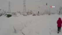 Tufanbeyli'de Kar Kalınlığı 1.5 Metreye Ulaştı